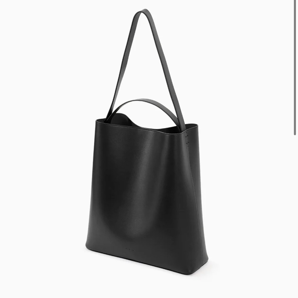 Aesther Ekme Sac